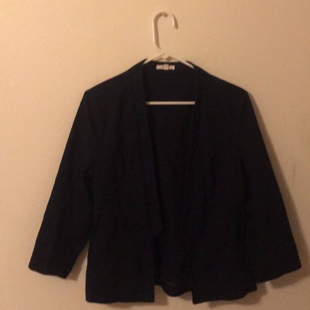 Women’s dark blue blazer